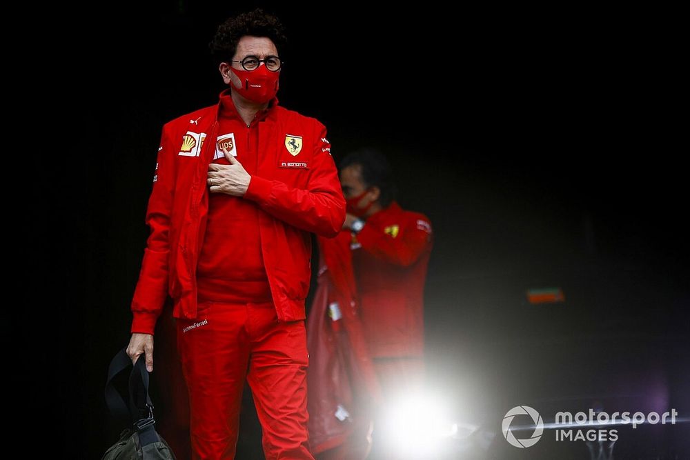 F1: Binotto responde al ataque de Toto Wolff sobre Ferrari