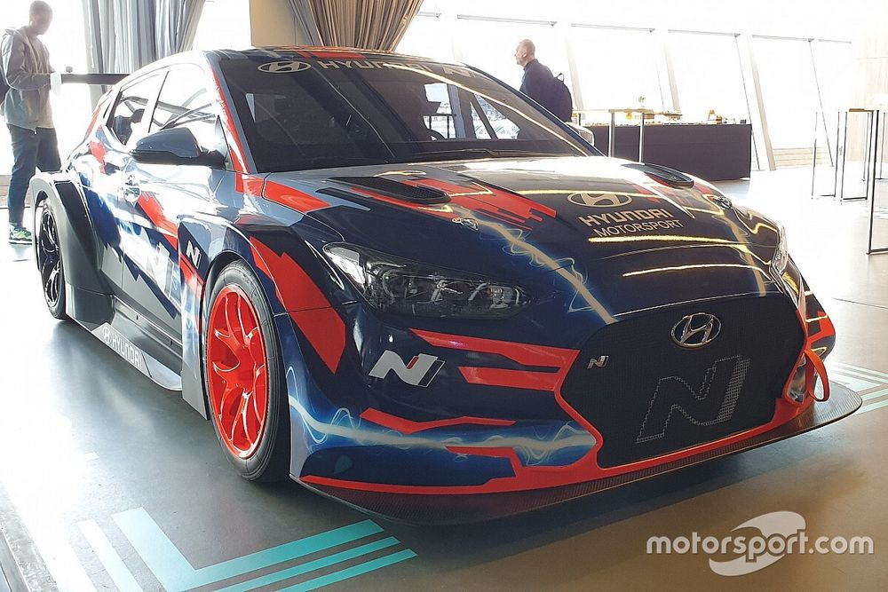 Hyundai Veloster N ETCR