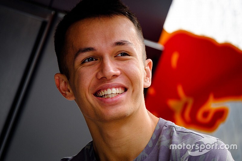 A Red Bull szerint Albon már közel olyan gyors tud lenni, mint Verstappen