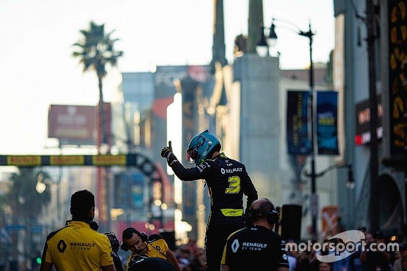 Ricciardo veut passer plus de temps avec l'équipe chez Renault