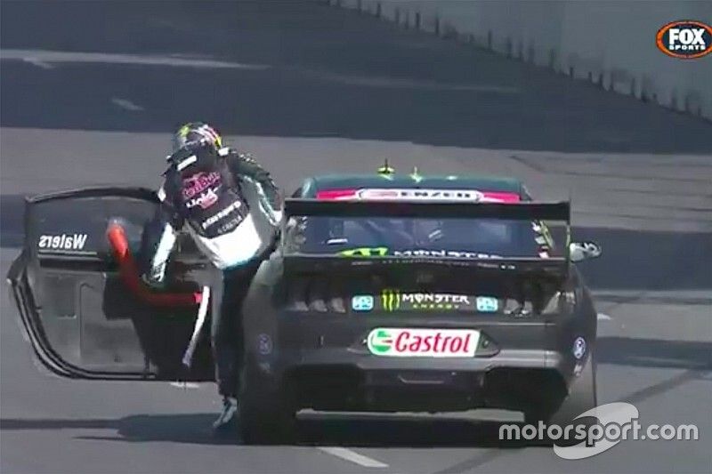 Supercars drivers joke about cheeky "Uber" stunt
