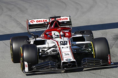 Giovinazzi: "C39'ü sürmek, 2019 aracından daha kolay"