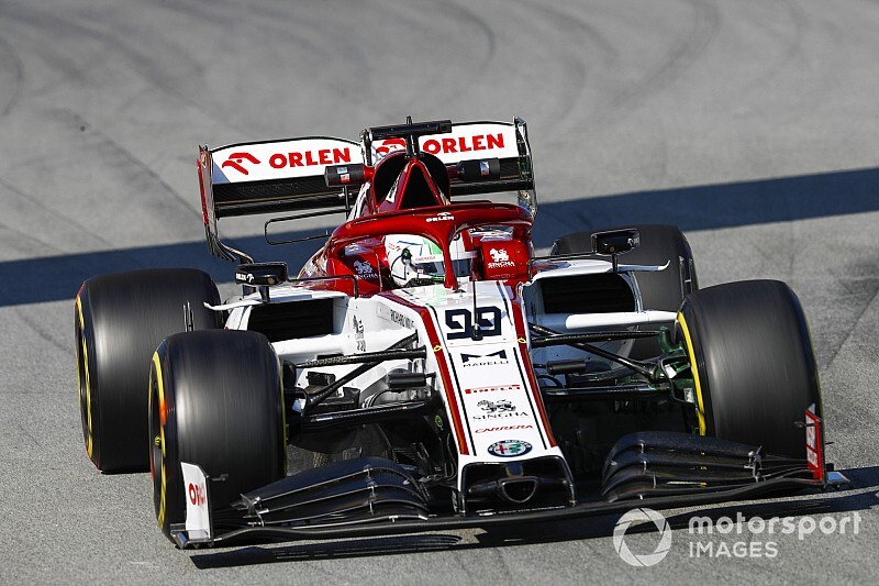 Giovinazzi: "C39'ü sürmek, 2019 aracından daha kolay"