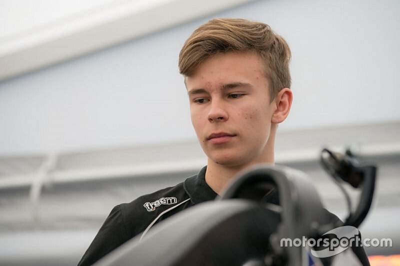 Salmenautio nuovo pilota BhaiTech Racing per la F4