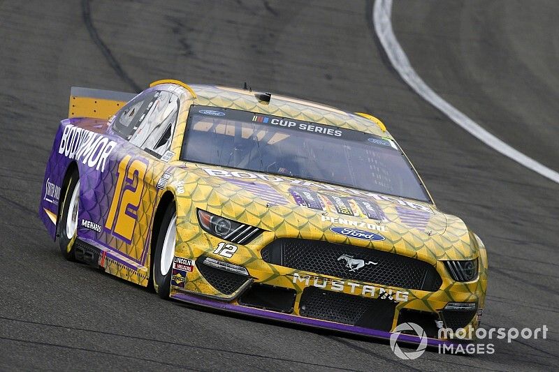 Ryan Blaney signs contract extension with Team Penske