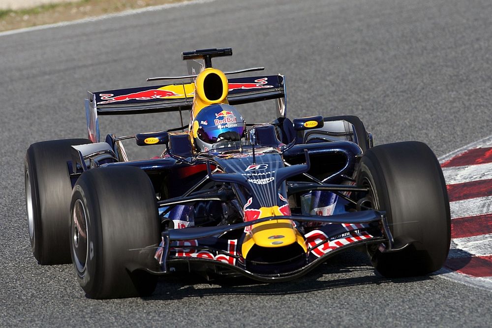 Sebastien Loeb teste la Red Bull RB4