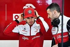 Giovinazzi zesde F1-coureur bij Virtual Australian Grand Prix
