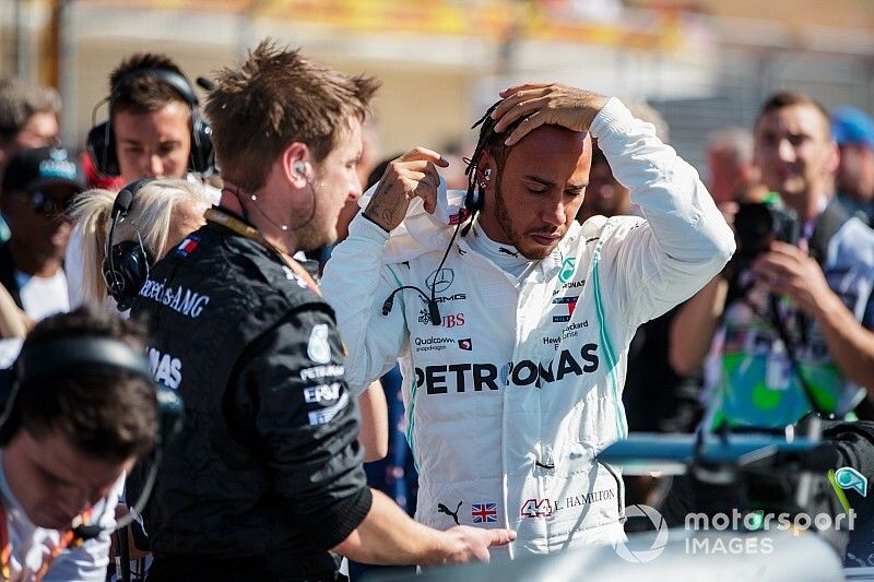 «Это всегда стрессовая ситуация». Хэмилтон о переговорах с Mercedes