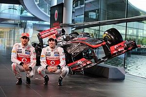 Perez szerint a politika miatt bukott meg a McLarennél