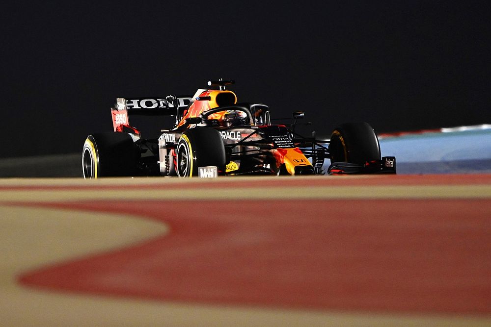 Max Verstappen, Red Bull Racing RB16B 