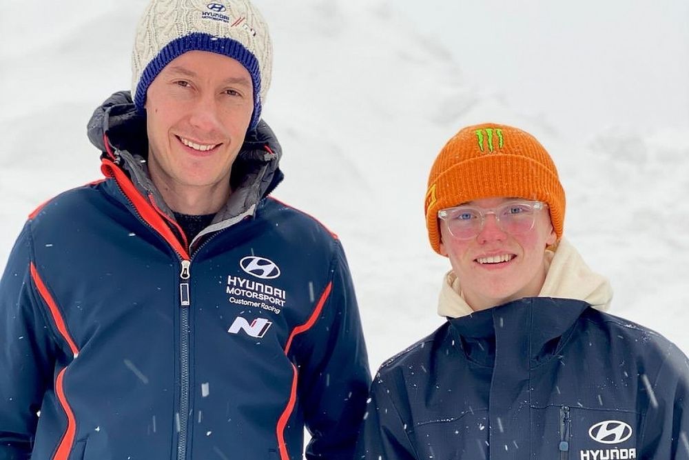 WRC: sarà Marshall a navigare Oliver Solberg al Rally Arctic
