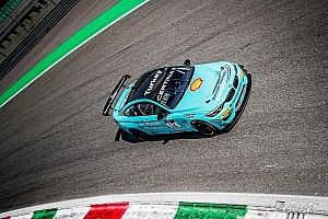 Cem ve Berkay, Monza'daki ilk yarışta 29. başlayıp 2. oldular!