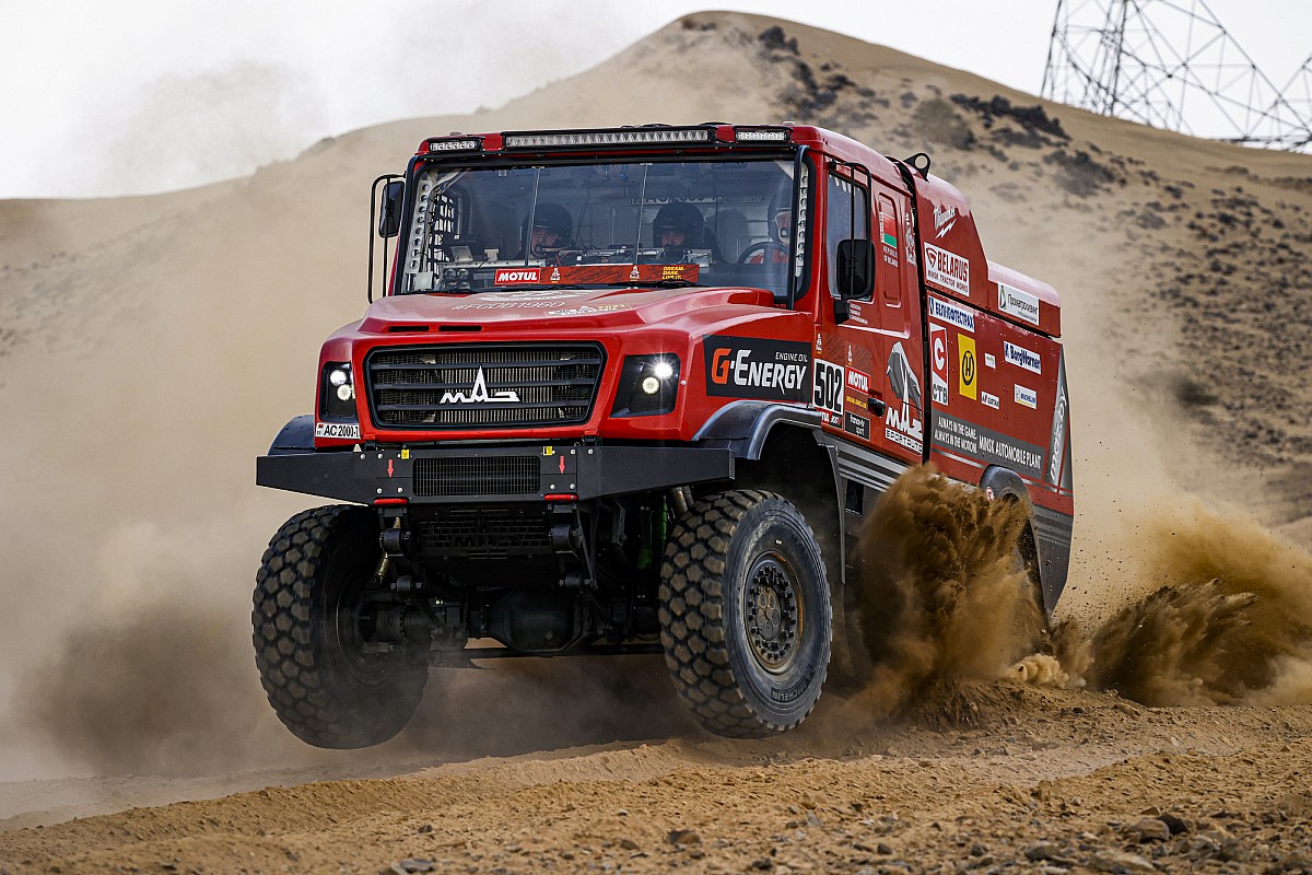 Dakar, Camion, Prologo: doppietta della MAZ