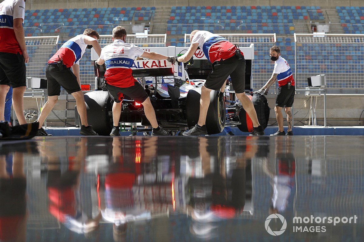 Schumacher: "Testlerdeki pit stop olayı korkutucuydu"