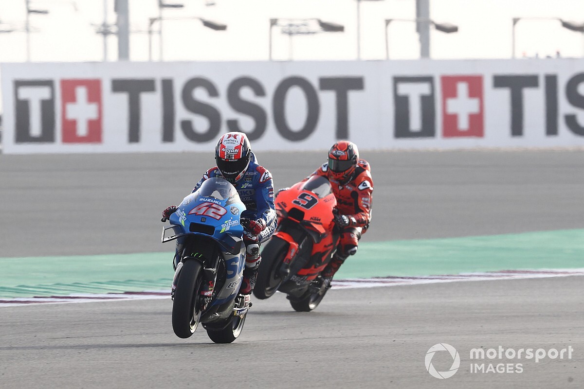 Rins: “No hemos cambiado nada en la moto; solo buscamos más el riesgo”