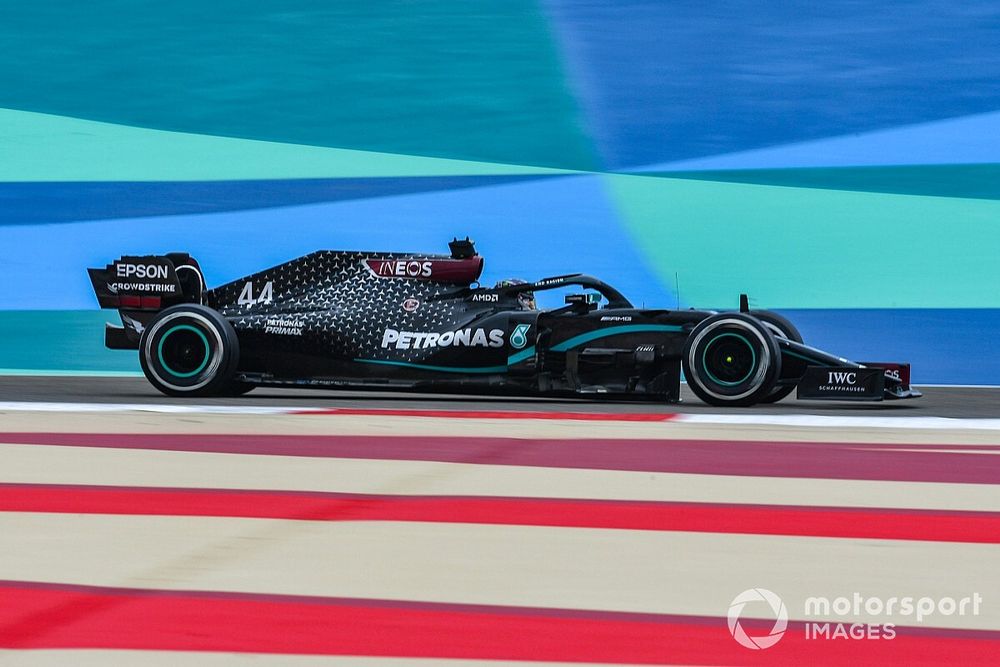 F1, Bahrain, Libere 1: Hamilton fa subito il vuoto