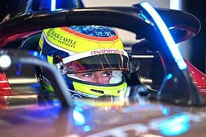 Rowland powraca do dawnego zespołu