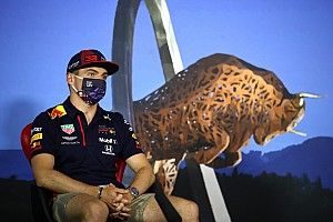 Verstappen szerint Alonso még mindig egy igen jó szinten van