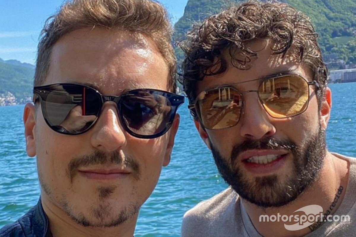 Lorenzo, que pasó un control el mismo día, cree que Iannone es inocente