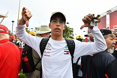 Képeken a csalódott, és néhol dühös F1-es szurkolók az Ausztrál Nagydíjról