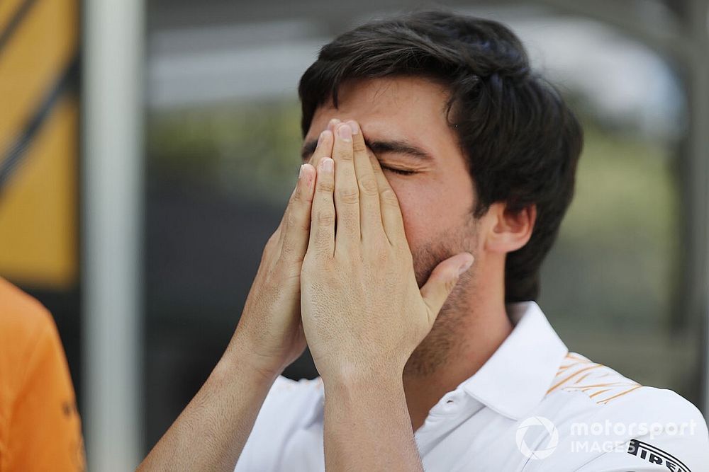 В Ferrari подтвердили, что Сайнс будет вторым номером при Леклере