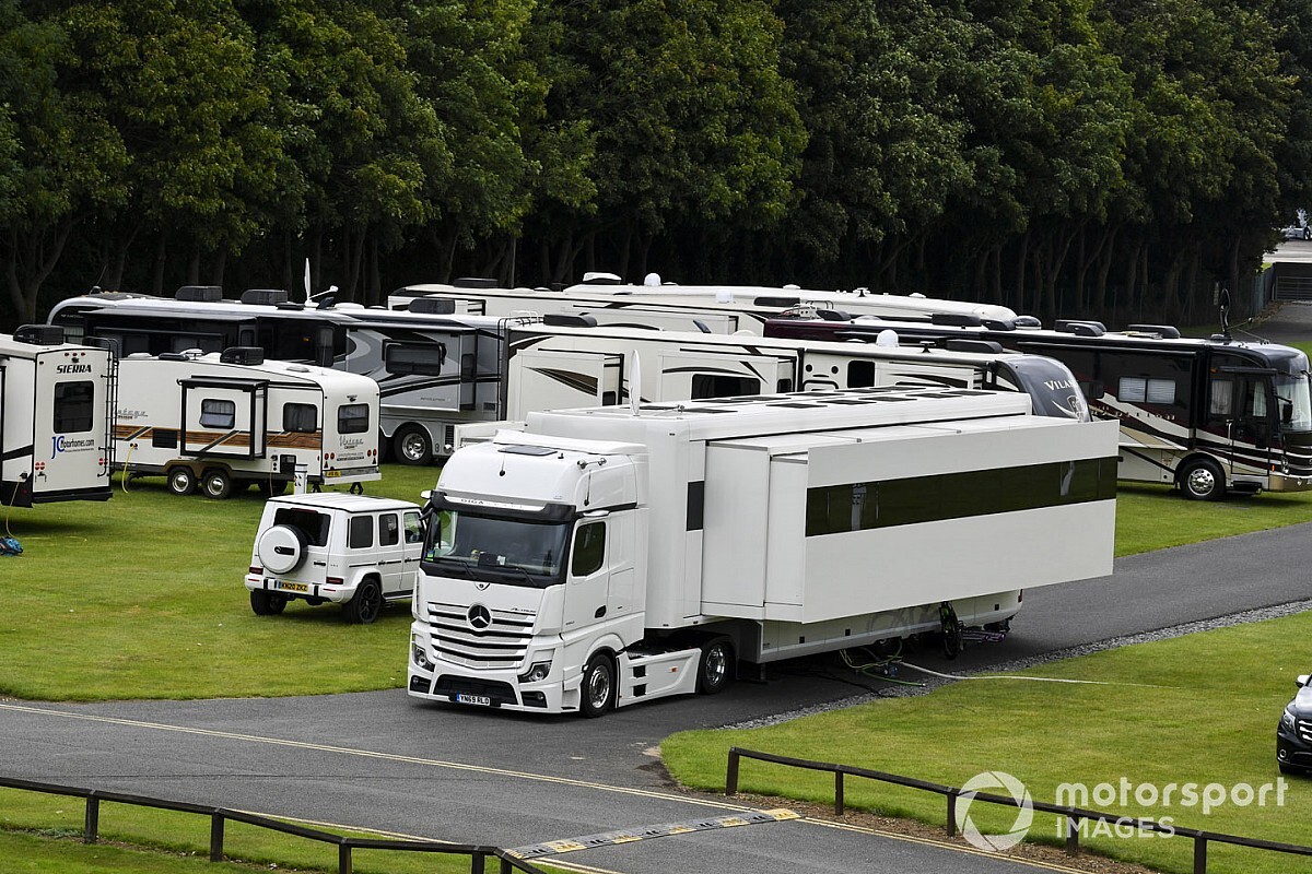 F1车手将在巴塞罗那主动远离外界