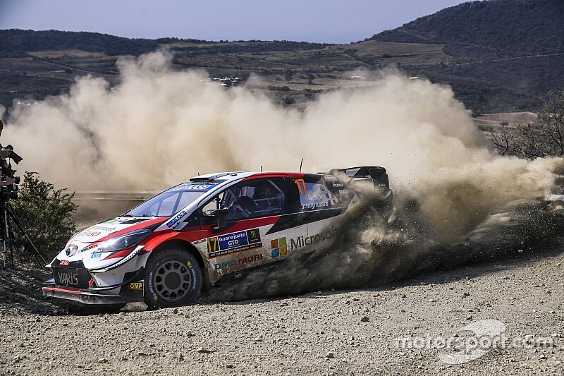 Ogier, al frente en México tras el primer bucle