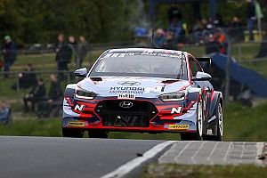 Le Hyundai Veloster e i30 centrano un doppio podio agrodolce in Classe TCR alla 24h del Nürburgring