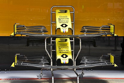 A Ferrari mellett a Renault is új motort vet be