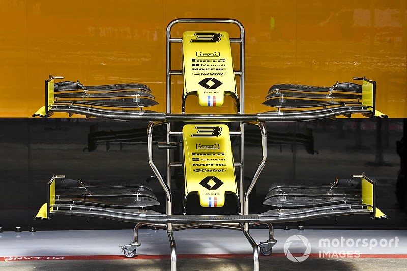 A Ferrari mellett a Renault is új motort vet be