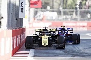 Ricciardo, Kvyat summoned after bizarre crash