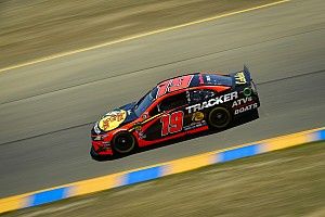Truex domina e garante nova vitória em Sonoma