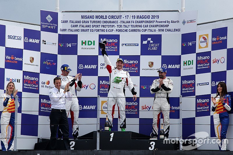 Carrera Cup Italia, Cassarà e De Giacomi all'attacco di Mardini in Michelin Cup