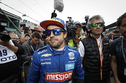 Schmidt: "Taraftarlar Alonso'yu tekrardan Indy500'de görmeyi hak ediyor"