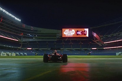 VIDEO: Un F1 suelto en el Soldier Field de Chicago