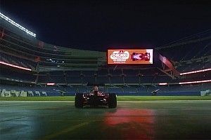 VIDEO: Un F1 suelto en el Soldier Field de Chicago