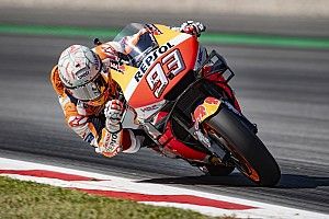 MotoGP Catalunya: Marquez menang, Lorenzo picu tabrakan beruntun