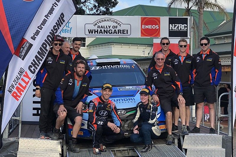 Hayden Paddon, Samantha Gray, Hyundai i20 AP4