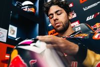 Bastianini, de ganar en Silverstone el a&ntilde;o pasado a ser "el peor piloto en la pista" en 2025