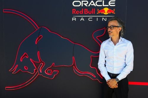 Helmut Marko explica por qué Mekies no es el "nuevo Horner"