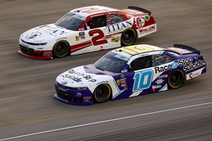 NASCAR（DREE-CAST CAB FREE WHEELING） Layne Riggs 2024 Northside Hospital 1:24 Nascar Diecast