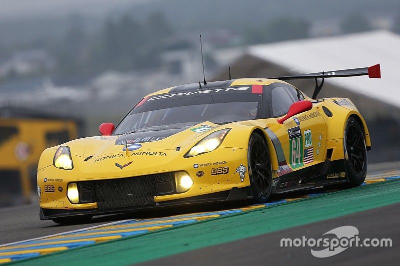 Garcia fastest driver in GTE Pro Class on Test Day