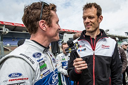 Join Alex Wurz on a tour of the Le Mans autograph session