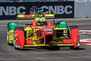 Long Beach ePrix: Di Grassi wins frantic race, title rivals hit trouble