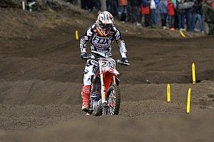 Tim Gajser vince le qualifiche in Argentina, Cairoli scivola