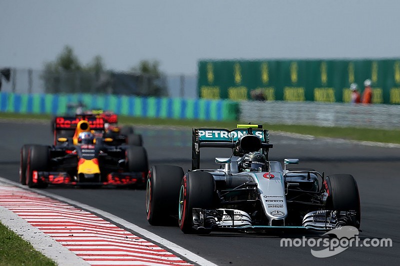 Red Bull says Renault engine 47bhp down on Mercedes