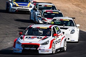 Alex Davison takes TCR Australia driving standards role