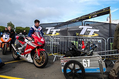Isle of Man TT: Fog causes fourth-straight weather cancellation