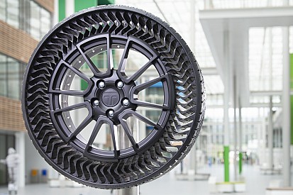 Michelin разом з General Motors презентувала безповітряні шини