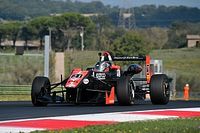 Alessandro Bracalente domina Gara 1 a Vallelunga